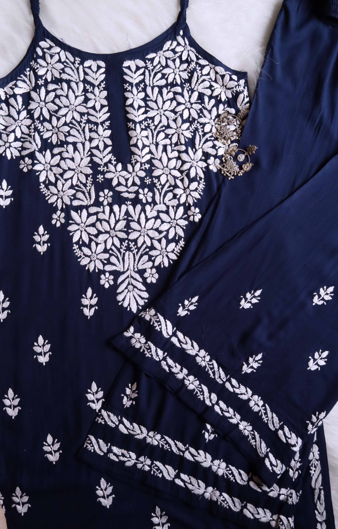 Raaha Navy Blue Sleeveless Rayon Kurta Pant set