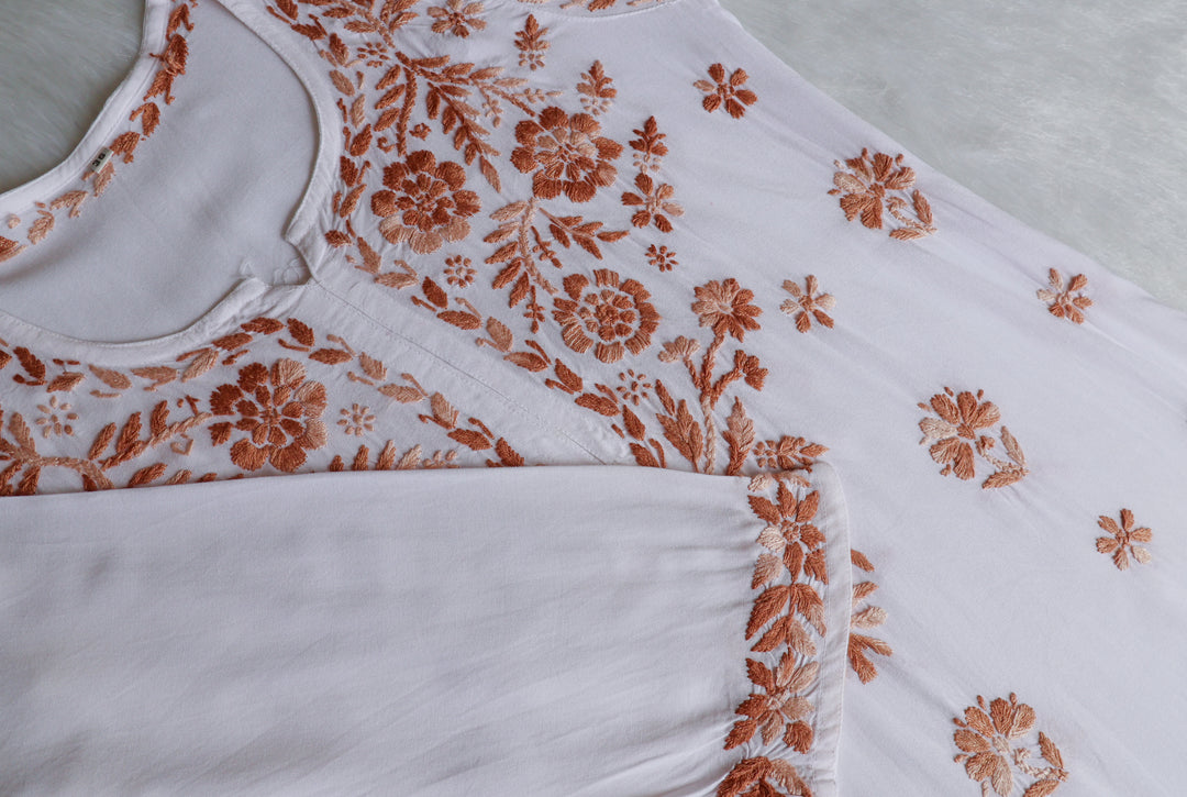 Gulbahaar White & Beige Cotton short kurta