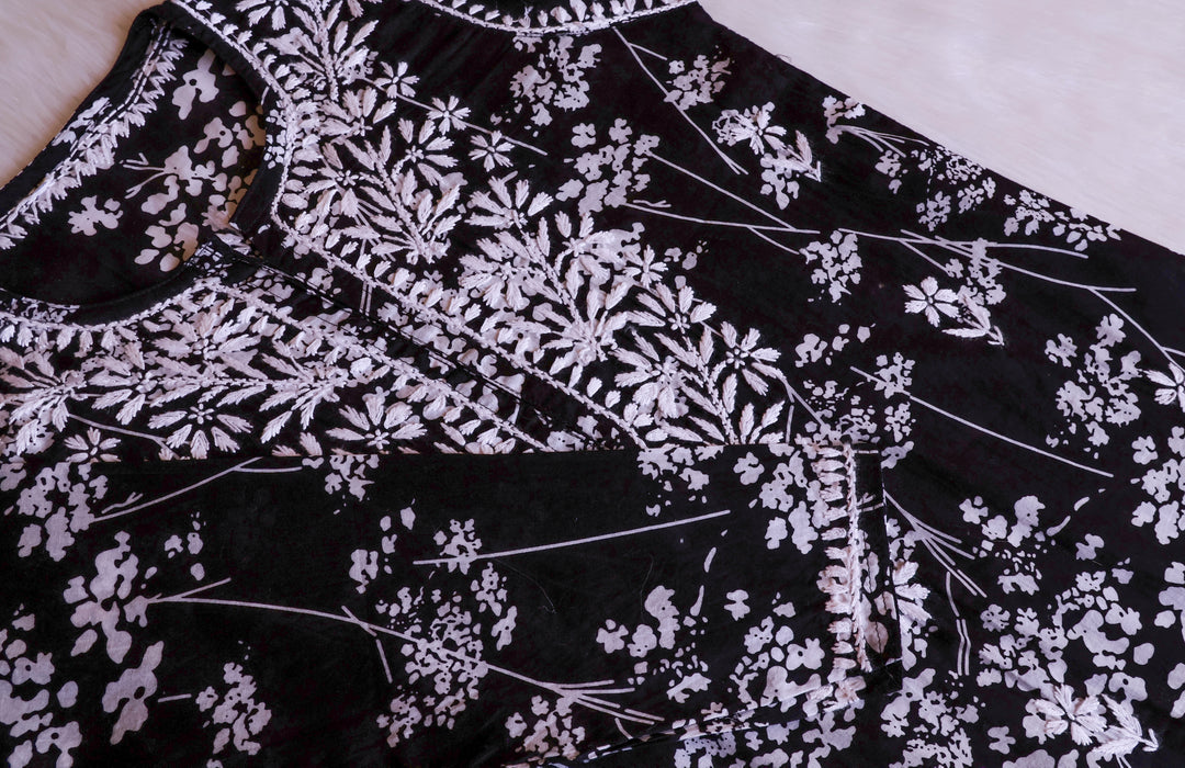 Farhaa Black Floral Long MulMul kurta