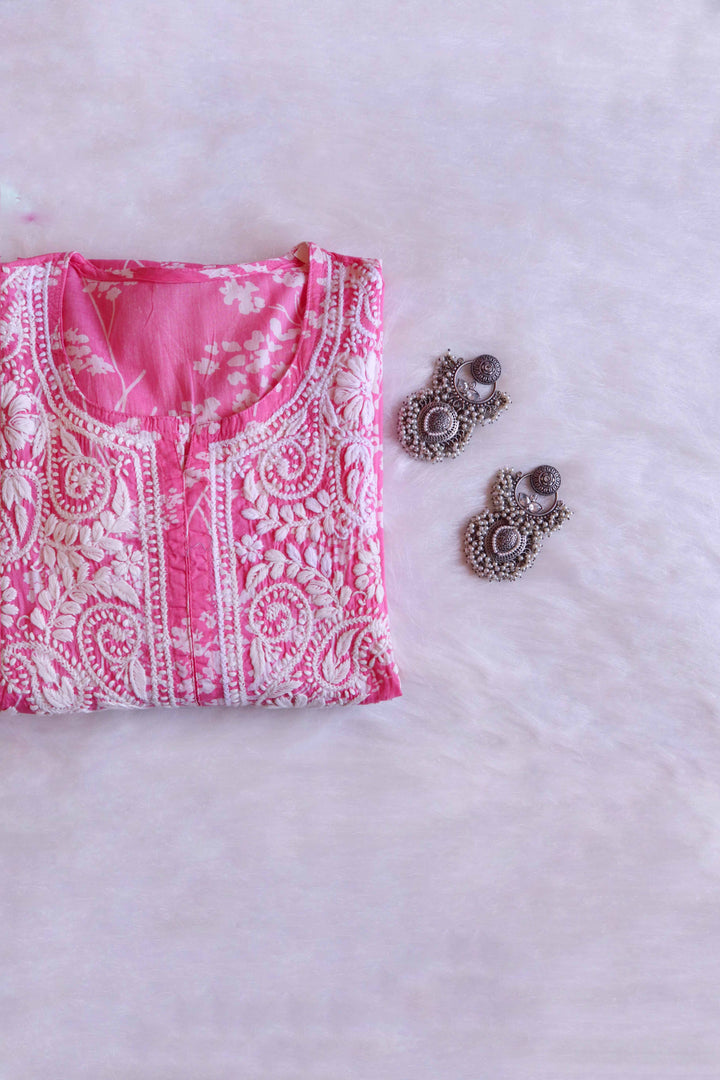 Farhaa Baby Pink Floral Long MulMul kurta
