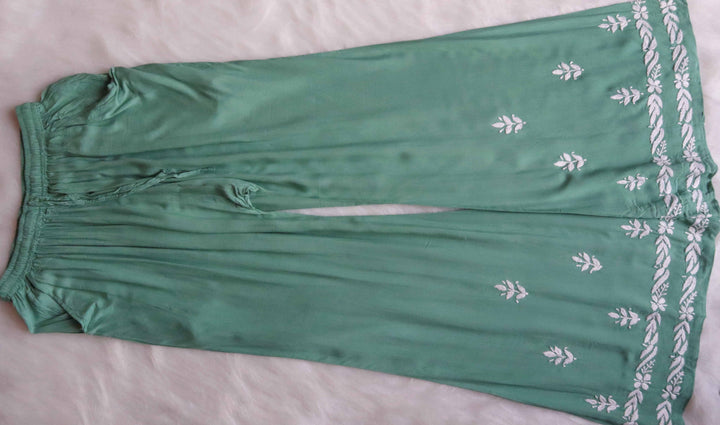 Raaha Sage Green Sleeveless Rayon Kurta Pant set