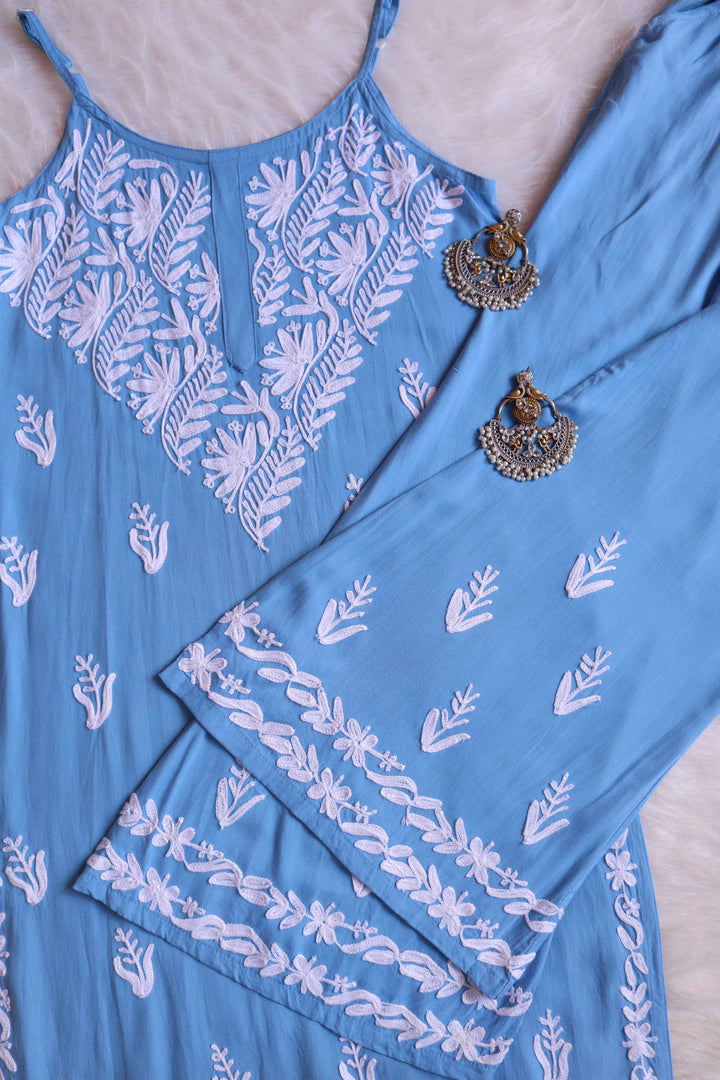 Aashi Ice Blue Sleeveless Rayon Kurta Pant set