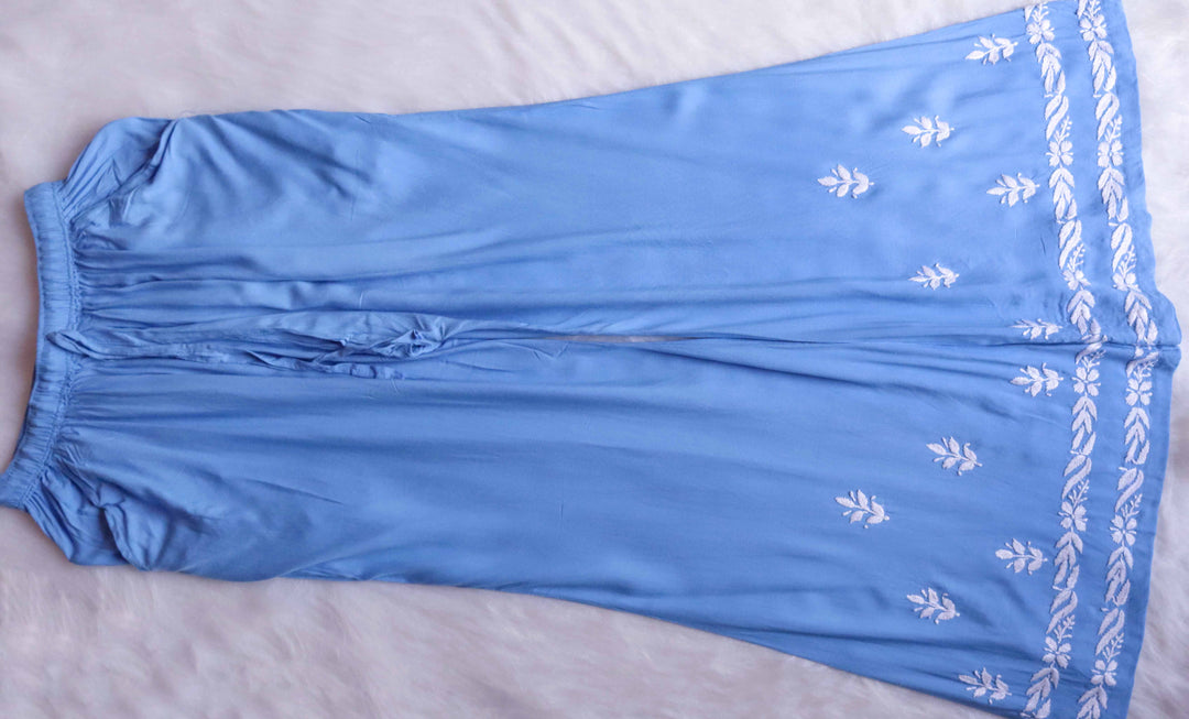 Raaha Ice Blue Sleeveless Rayon Kurta Pant set