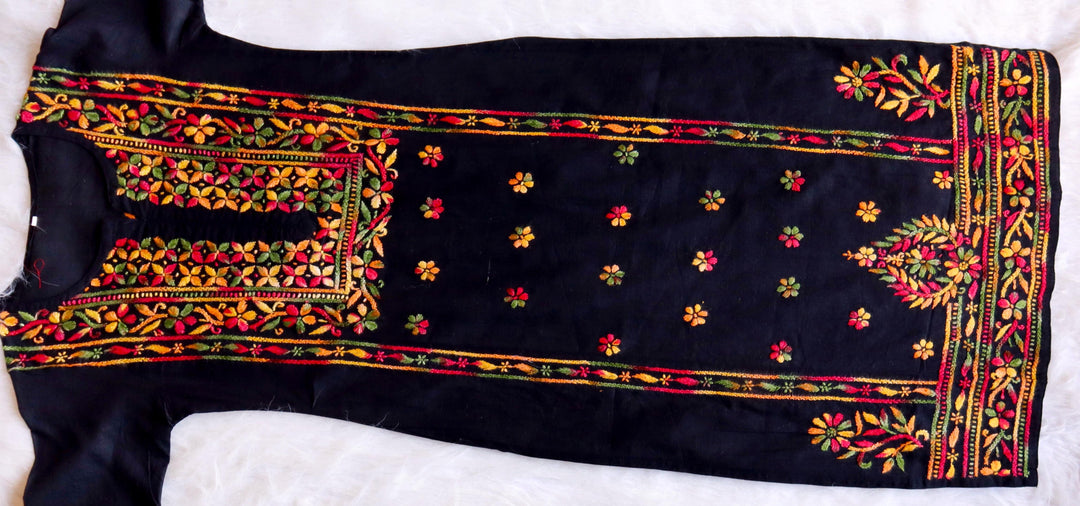 Mannat Black & Multicoloured Linen Cotton Kurta