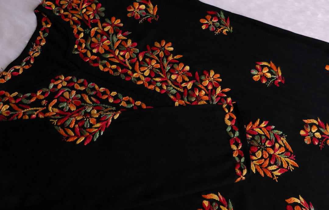 Laiba Black & Multicoloured Long Rayon kurta