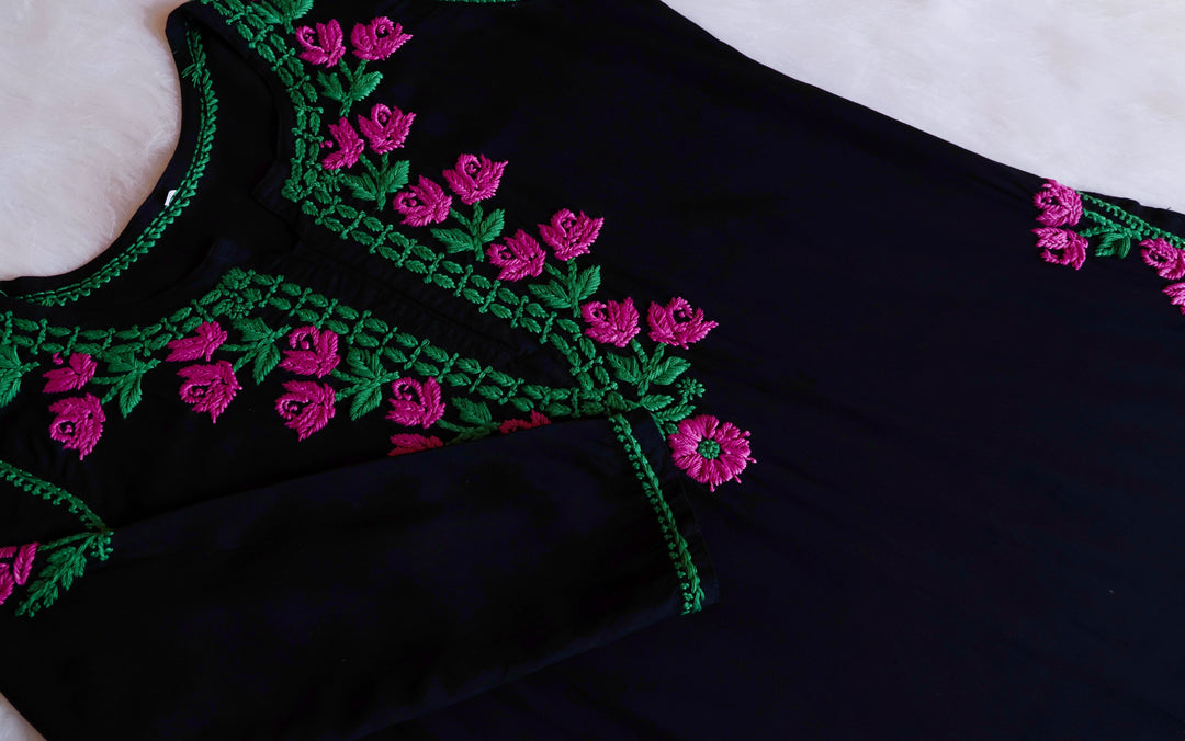 Gul-E-Jahaan Black & Deep Pink Rayon Kurta Set