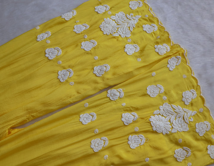 Noor Yellow 10D Pure Muslin Scalloped Kurta Set