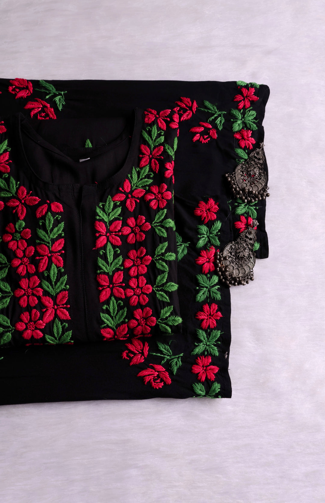 Gulbahaar Black & Mauve Pink Rayon Kurta Set