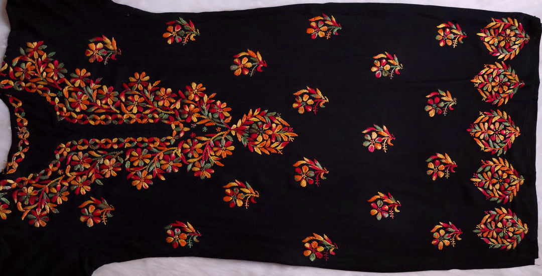 Laiba Black & Multicoloured Long Rayon kurta