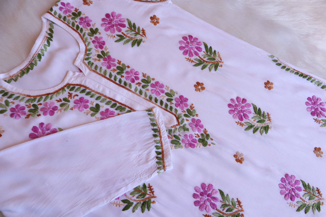 Gul-e-Jahaan White & Lavender Rayon Kurta - Noor Chikankari