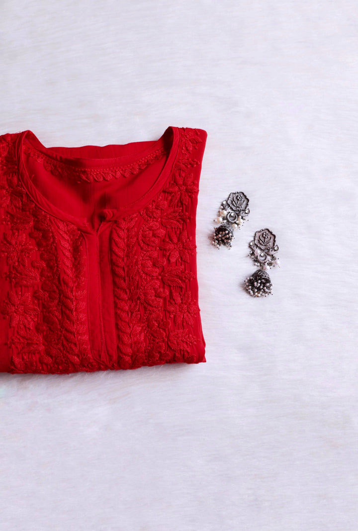 Sarah Red Modal short top