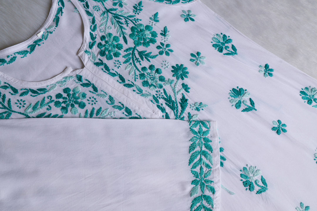 Gulbahaar White & Teal Cotton short kurta