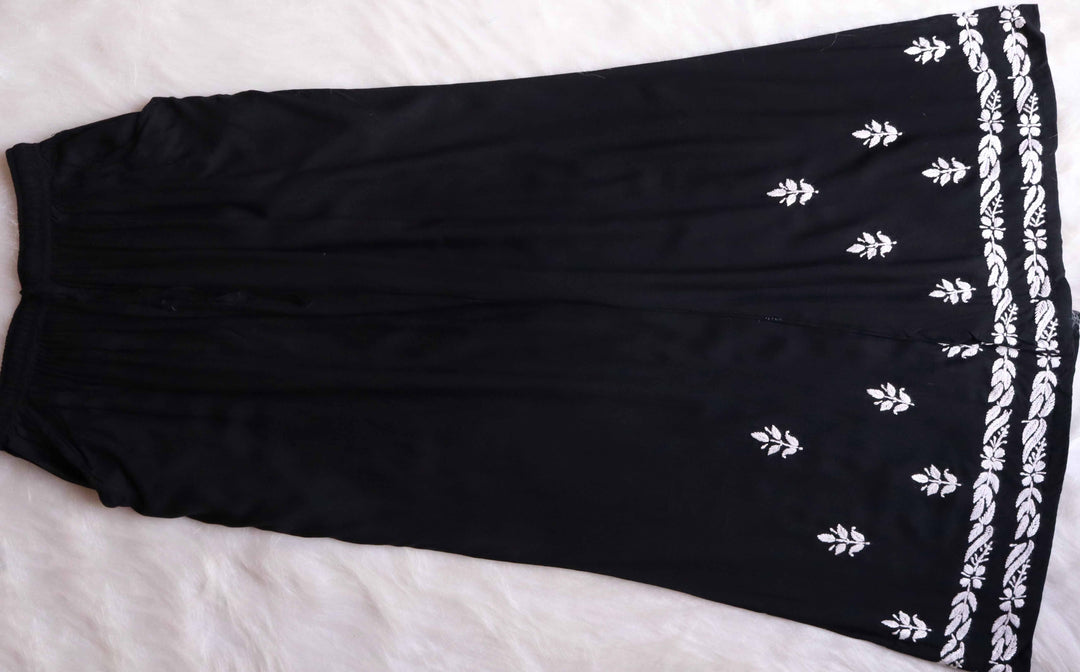Raaha Black Sleeveless Rayon Kurta Pant set