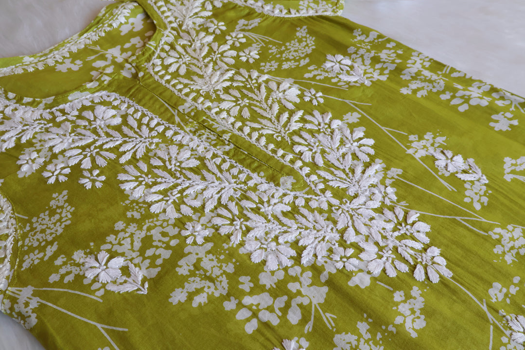 Farhaa Green Floral Long MulMul kurta