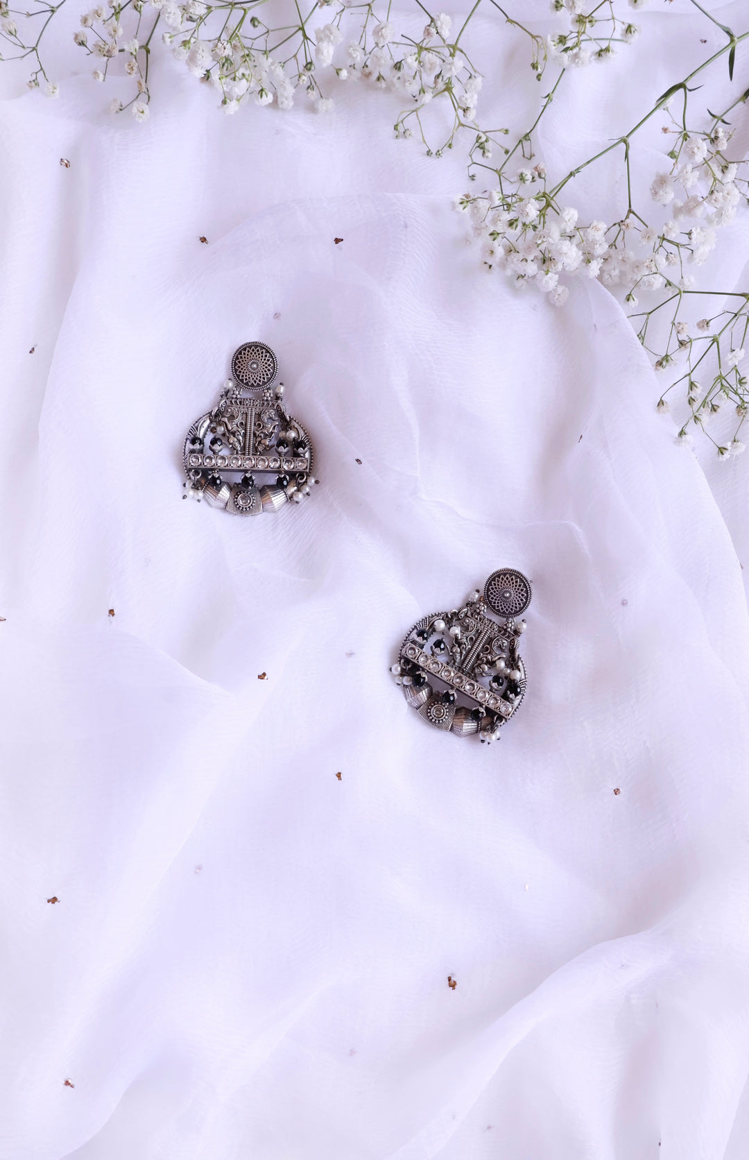 Carved White & Black Round Earrings