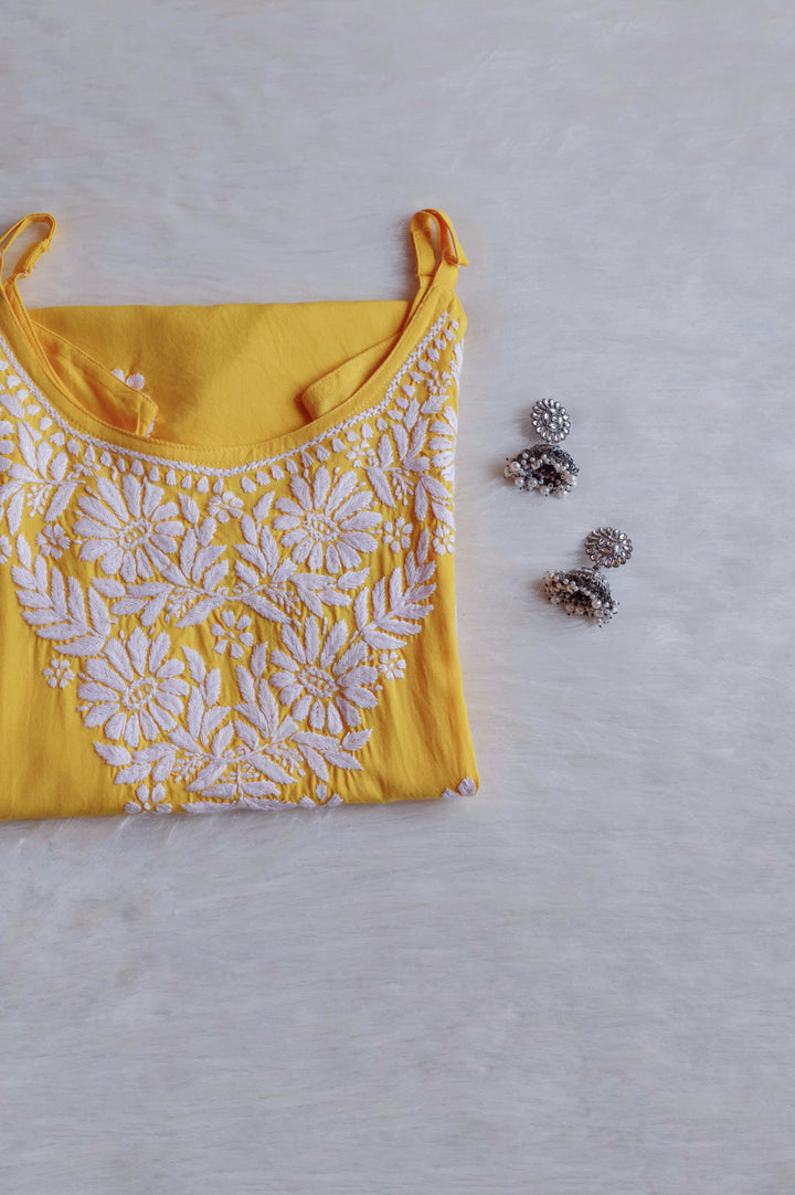 Farhaa Yellow Short Sleeveless Kurta