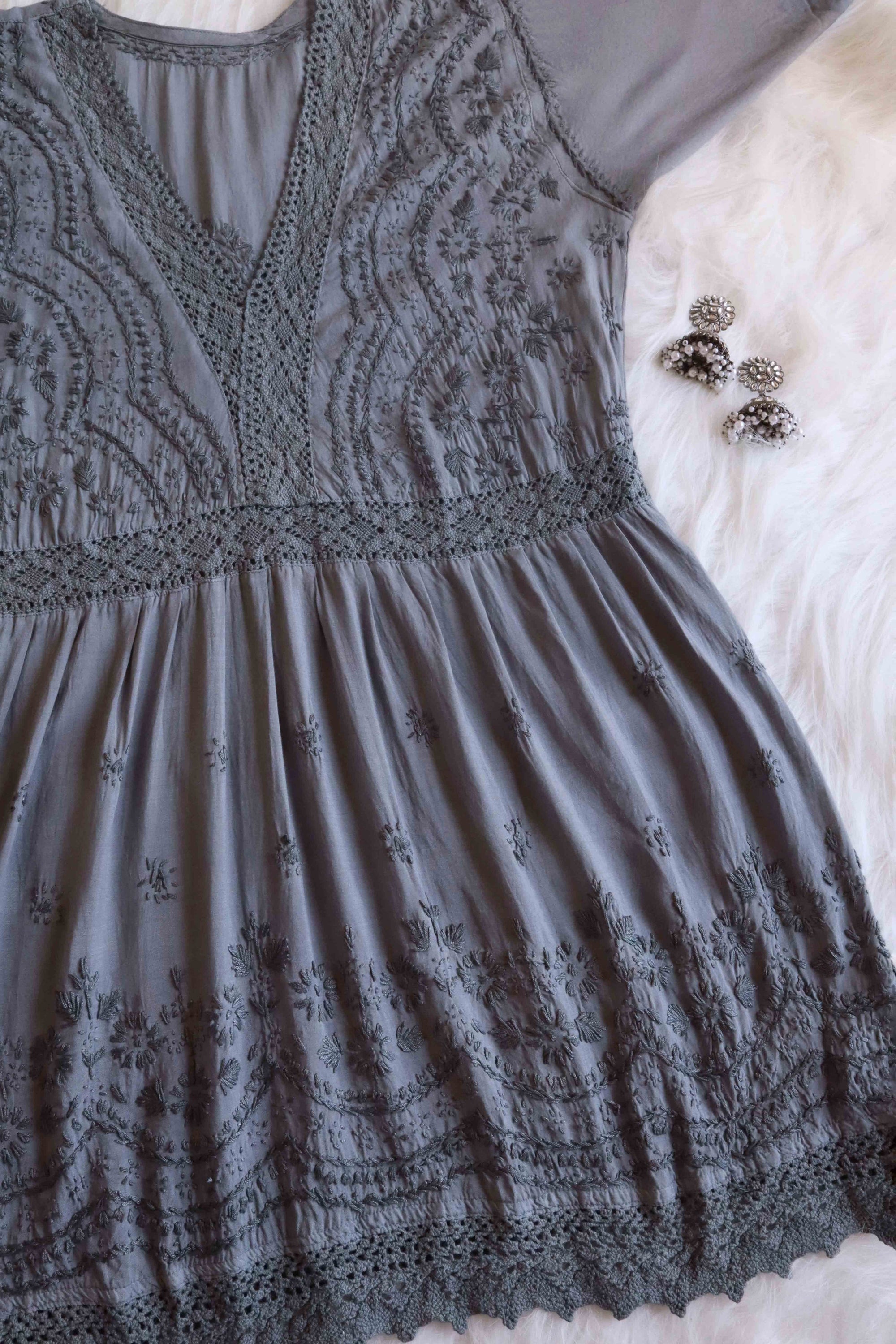 Zahrah Grey Modal short top