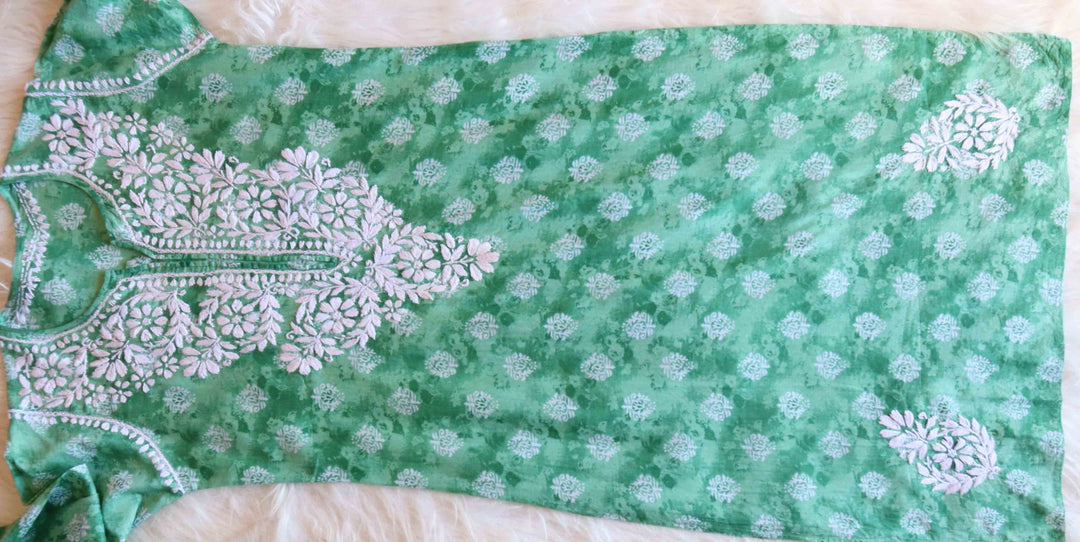 Aafiyat Green Floral Long MulMul kurta